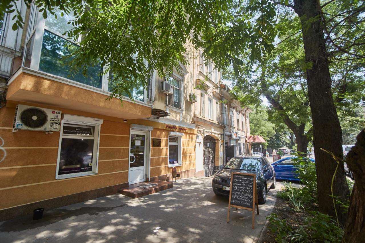 Apartment In The Very Center Of